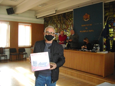 ИЗТЕГЛЕНА БЕ ТОМБОЛАТА НА НАЦИОНАЛНОТО ДВИЖЕНИЕ  „ОПОЗНАЙ БЪЛГАРИЯ – 100 НТО”