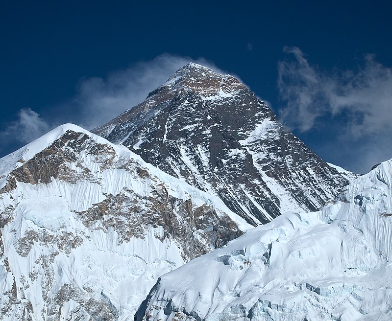 Mount_Everest,_Nepal,_Himalayas